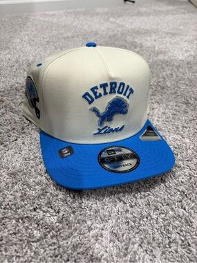 New Era Detroit Lions Snapback Hat - Cream & Light Blue